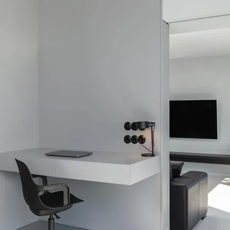 Apartment Nero Luxury By Zennova *