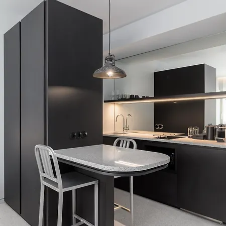 Apartment Nero Luxury By Zennova